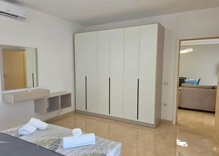 Sea View In 100 - Happy 아파트 Durrës