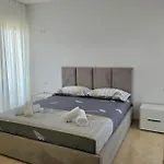 Sea View In 100 - Happy Дуррес